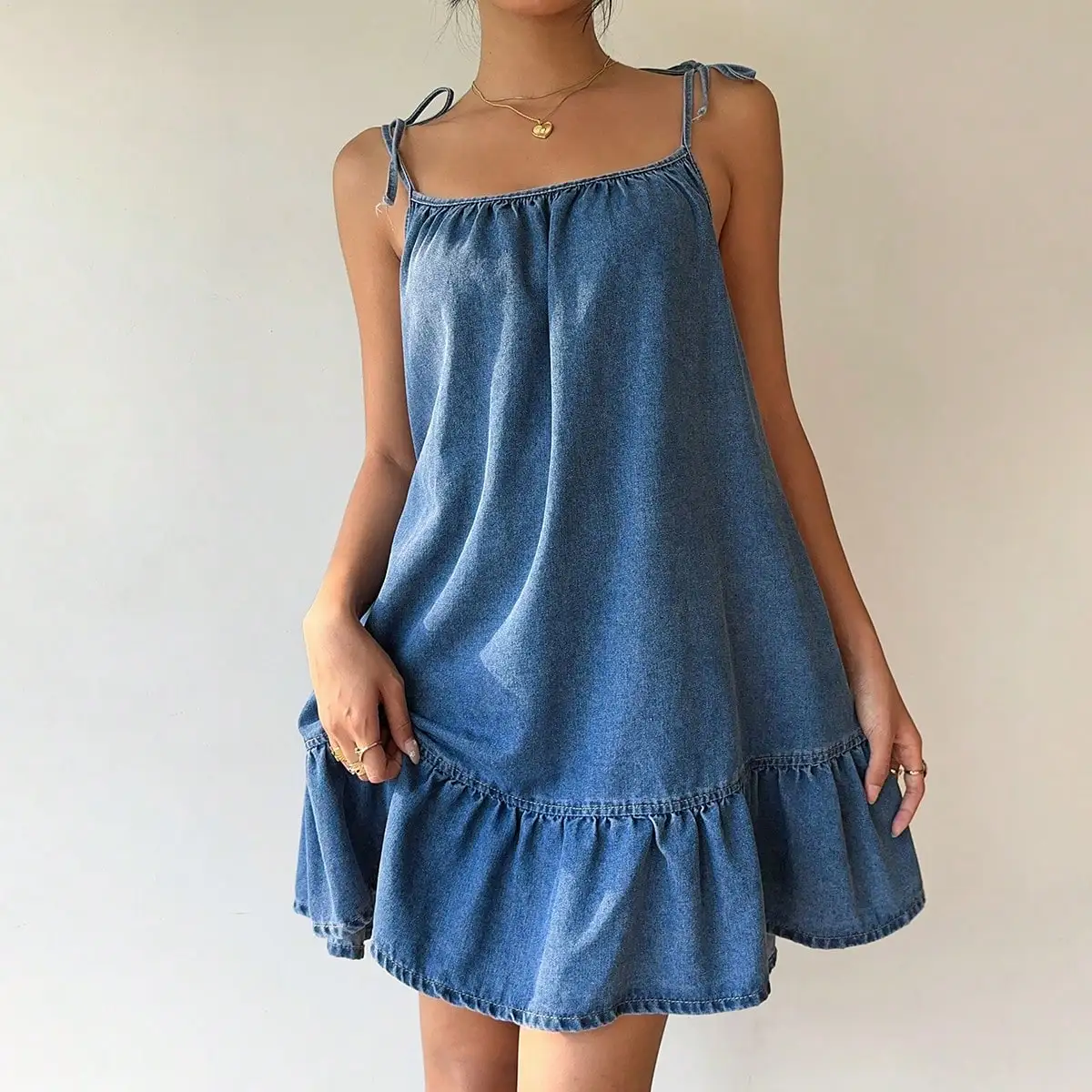 Robe en jean bandeau de style français, nouveau style d'été, haut de gamme, élégant, à la mode, coupe ample, effet amincissant, 2025 – Image 6