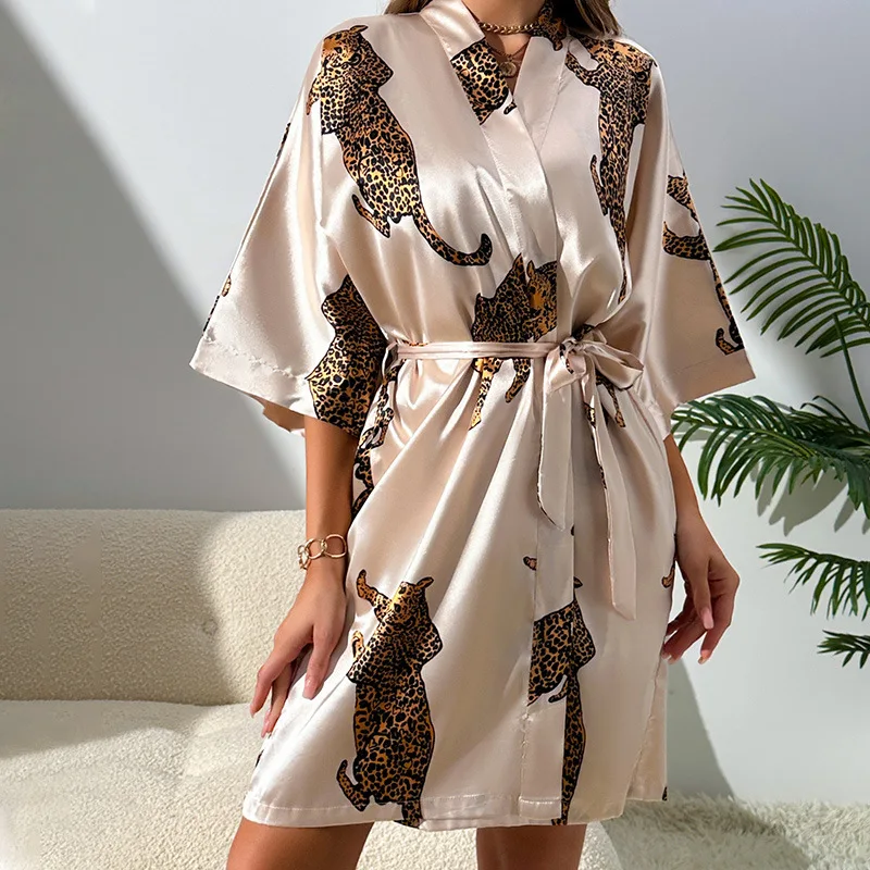 Robe de Nuit Sexy en Satin pour Femme, Col en V, avec Ceinture, Kimono Court, Vêtements de Nuit, Peignoir de Demoiselle d'Honneur – Image 4