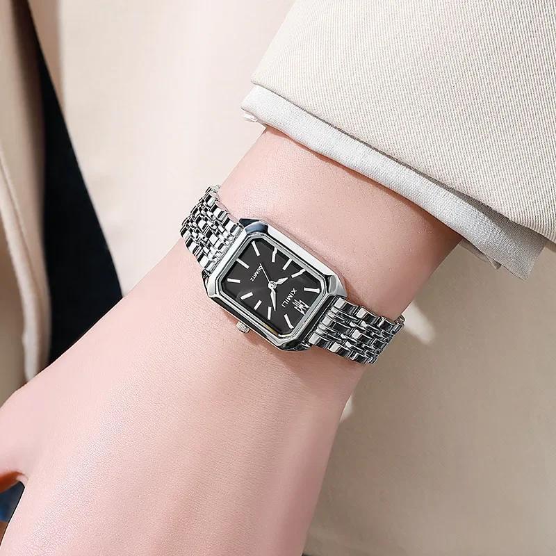 Montre à bracelet en acier inoxydable tendance 2026 pour femme, cadeau de luxe, montre-bracelet à quartz, montre à quartz carrée simple et élégante pour étudiante – Image 10