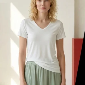 T-shirt Streamgirl d'été en modal à col en V et manches courtes pour femme, blanc, classique, uni, ajusté, slim, style streetwear café
